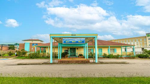 Hattiesburg Hotel | Moonlight Inn