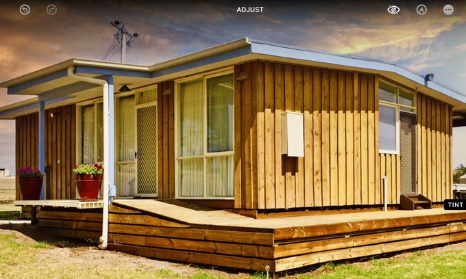 Chetwynd Cottage | Mooree cottage is a perfect weekend retreat . Close to the township of Harrow