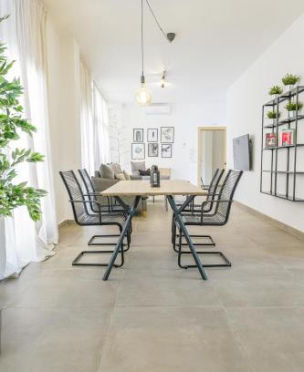 Almeria Centro Apartment | Moott Homes Suites Casa de los Leones APTO 1