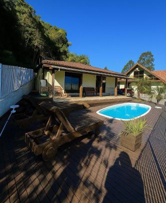 Palhoca House | Morada das cachoeiras 10 minutos da Praia Guarda Do Embaú SC