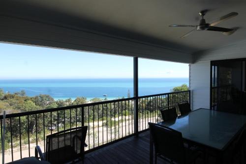 Brisbane Waterfront House | Moreton Magnificent Views