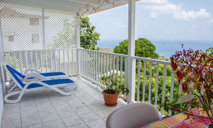 Ciceron Apartment | Morne Seaview Apartment 3