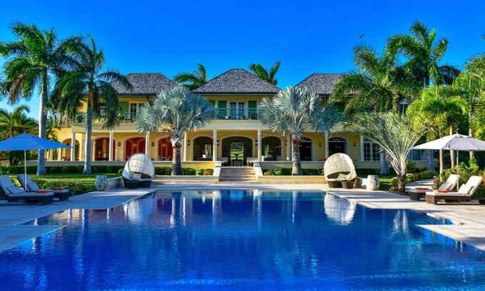 Long Island House | Morning Glory - Beach Front