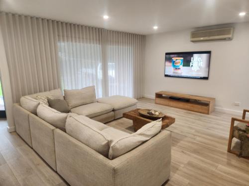 Mornington House | Mornington Holiday House Four bedrooms