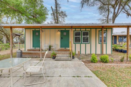 Fellowship House | Morriston Getaway with Patio - Near HITS Farm!