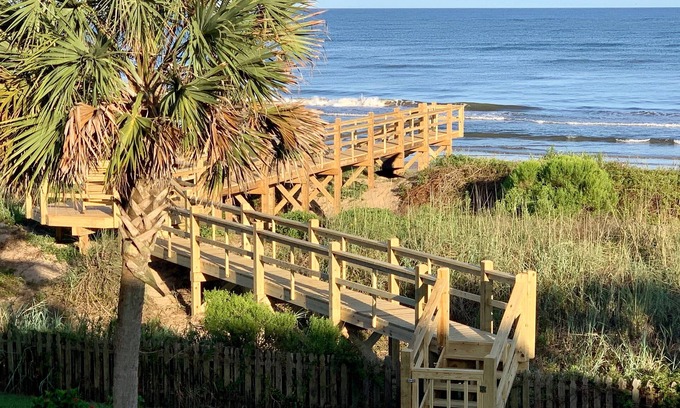 Crystal Beach House | Moss Landing-Luxury Oceanfront Getaway on Crystal Beach, TX