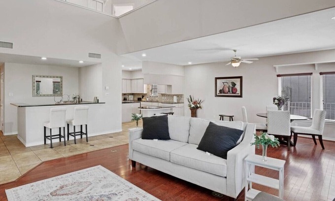 South Side House | Most comfortable beds in Texas!