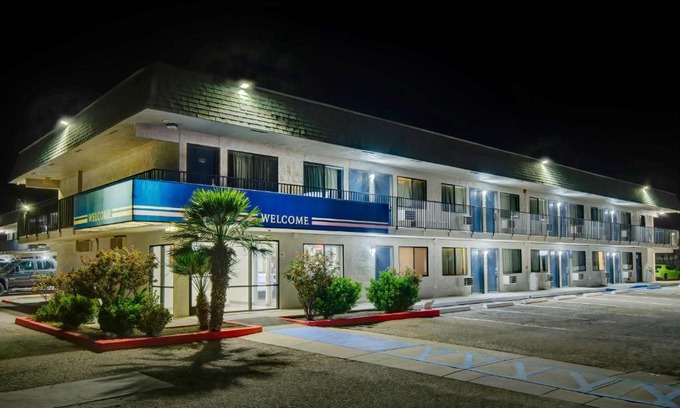 Douglas Hotel | Motel 6-Douglas, AZ