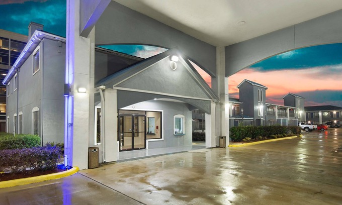 George Bush Park/Eldridge Hotel | Motel 6 Houston, TX - I-10 West