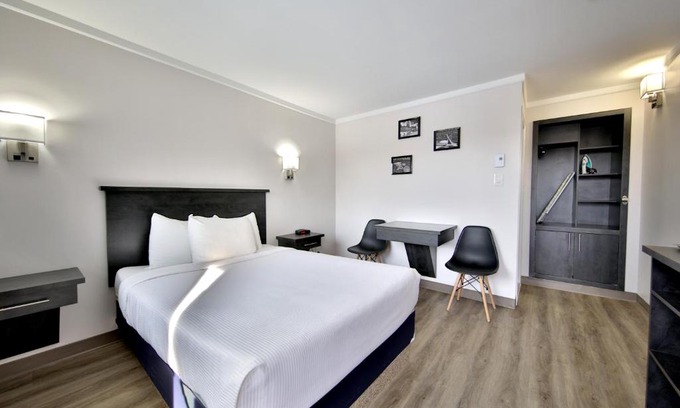 Laval Hotel | Motel Newstar Laval