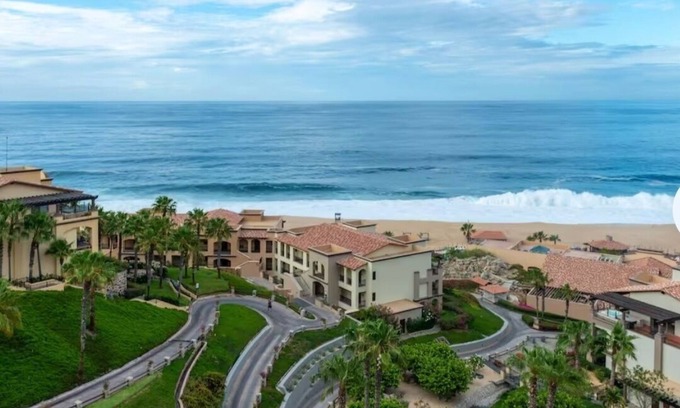 Libertad Condo | Mother’s Day Cozy 1-bedroom condo with WiFi, AC in lovely Cabo San Lucas
