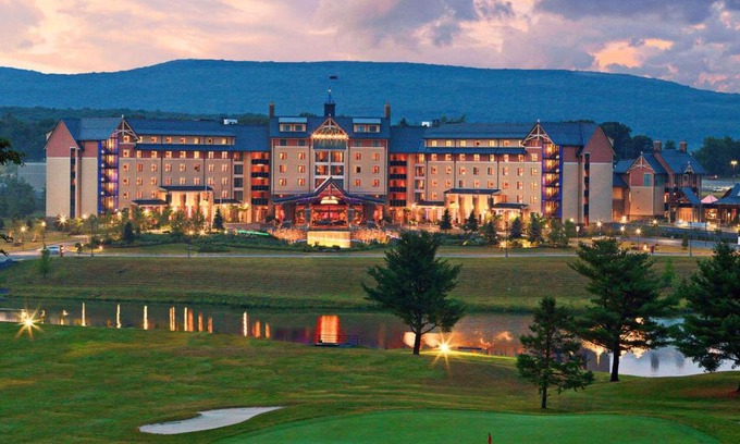 Mount Pocono Resort | Mount Airy Casino Resort - Adults Only 21 Plus