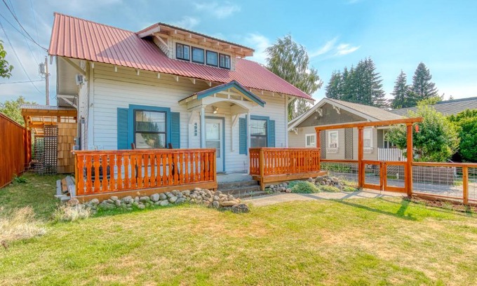 Parkdale House | Mount Hood Vista