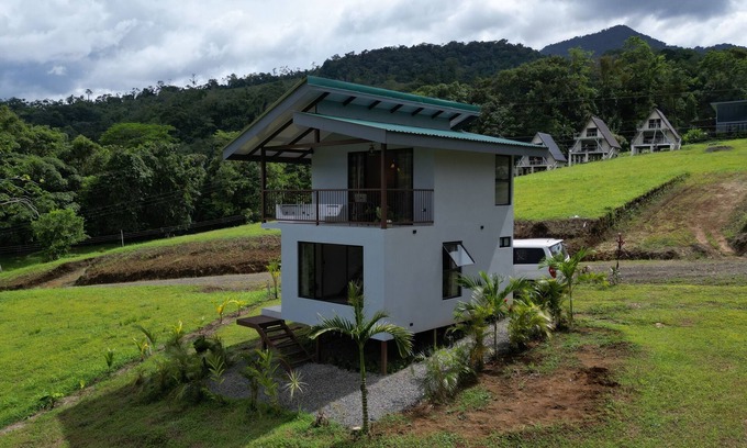 La Fortuna Cabin | Mountain cabin experience, enjoy unique sunrises