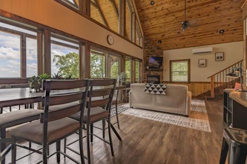 Jasper House | Mountain Crest Cabin- Summer Getaway With A Beautiful View