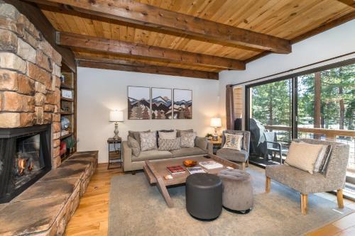 Incline Village House | Mountain Escape - Lake Tahoe - Incline Village - Private Garage