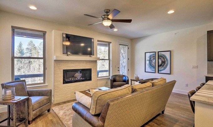 Rendezvous House | Mountain Escape w/Hot Tub < 5 Mi to Winter Park!
