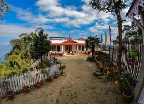 Darjeeling House | Mountain Paradise Homestay By StayApart
