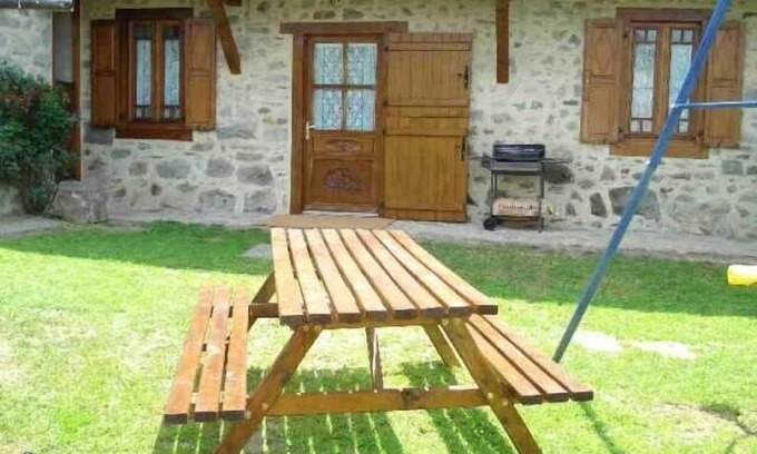 Sireix Apartment | Mountain Vacation Rentals near Argeles-Gazost