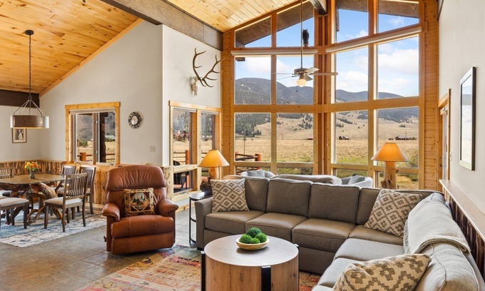 Creede House | Mountain Views/ATVs Welcome/Large Deck/Creek