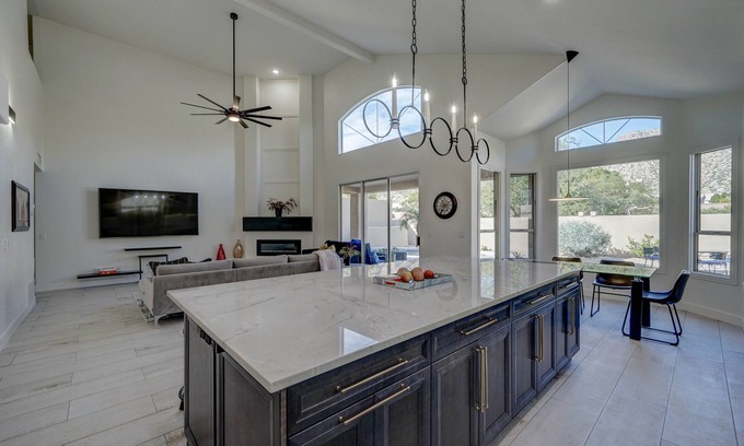Camelot Ridge House | Mountain Views Heated Pool Hicking Trailheads 5 Beds 3 Baths Full Remodel Golf