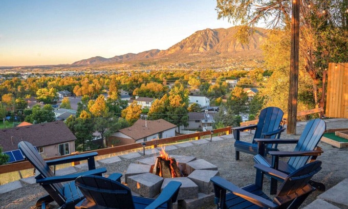 Cheyenne Meadows Apartment | Mountain Views ~Climbing wall ~Mini Golf ~Hot tub