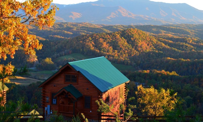 Sevierville Cabin | 'Mountainscape'-Million Dollar Views In Legacy Mtn. Rent 6 Nights get 7th FREE!