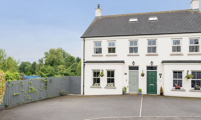 Dungannon House | Moy, Dungannon,Northern Ireland - Gardenview Manor