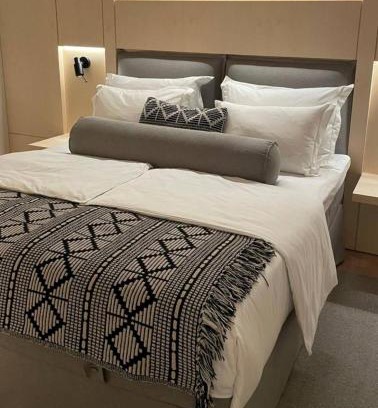 Wilmersdorf Apartment | Mr(s)STiL Design Apartments