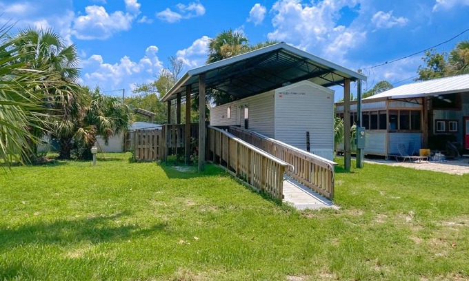 Port St. Joe House | Ms. Sara's Hideaway