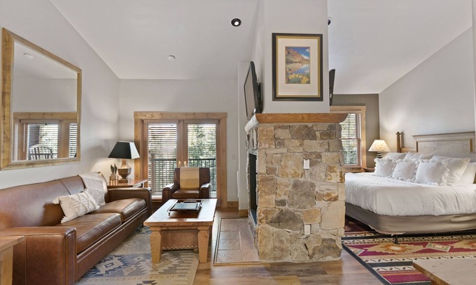Mountain Village Condo | Mtn. Lodge Base Camp: Ski IN/OUT