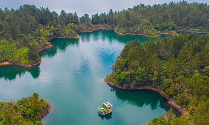 El Penol Boat Rental | Mucho más que un hotel y un bote. Somos una experiencia de libertad .