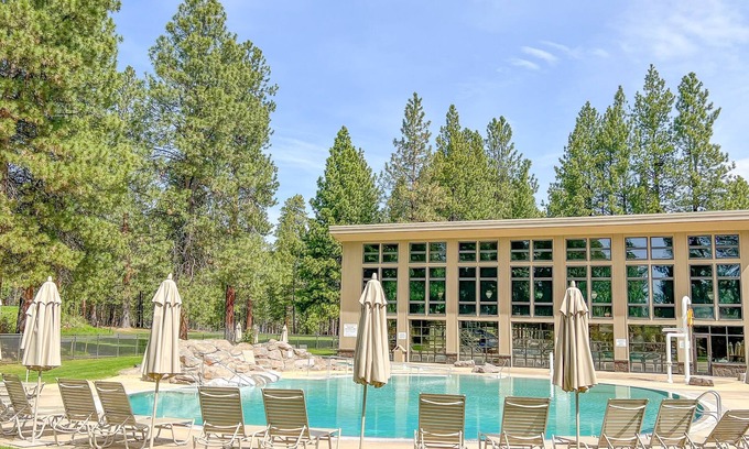Black Butte Ranch Condo | Multi-home property with washer/dryer, fireplaces, pools, tennis, spa & gym