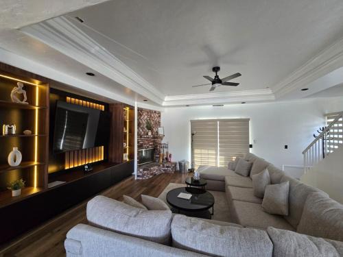 Summit Estates House | Munguia Summit Camp Modern Home Unit A