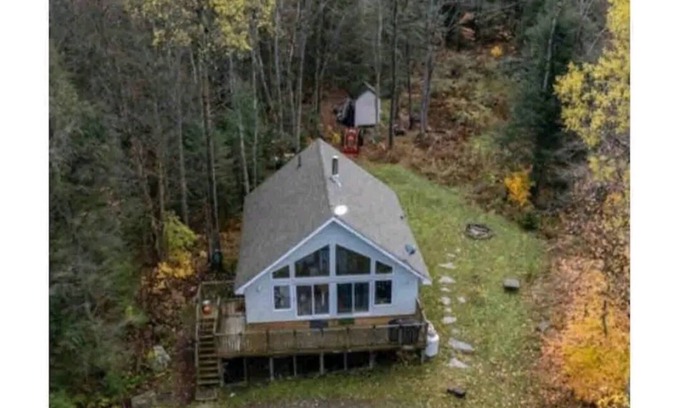 Bardsville Cabin | Muskoka 4 season escape for friends & family