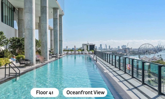 Downtown Miami Apartment | MVR - Designer Apt with Jaw-Dropping Views & Pool!