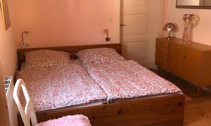 Kemmern Apartment | "My Holiday Home Rosenbusch 1" with Private Terrace, Garden and Wi-Fi