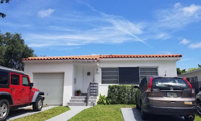 Coral Way Apartment | My lovely home in Miami 15 minutes from the Beach