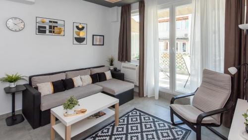 Thessaloniki City Centre Apartment | MY MYTH Veranda Suite 2