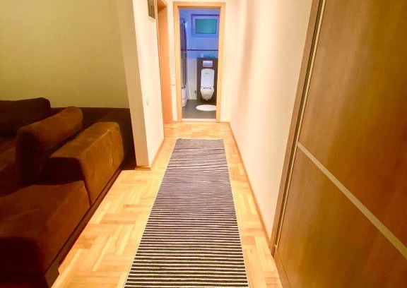 Çagllavicë Apartment | My place