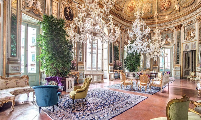 Montecalvario Villa | My Rental Homes - Palazzo Doria luxury building in the historic center of Naples