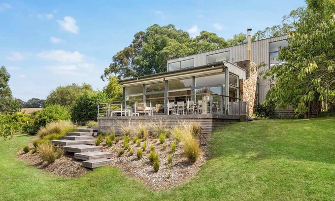 Merricks North House | Myers Road Villa-Solar Pool, Trampoline, Fireplace