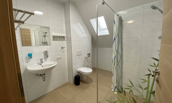 Kostheim Apartment | MyHome10, Wiesbaden -Mainz, Apartment No: 10