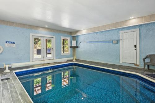 Cosby House | Mystical Creek Pool Lodge #600