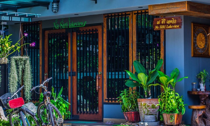 Racha Thewa Hotel | Na Siri Lakeview