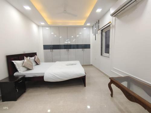 Malviya Nagar Apartment | Namastey Homes 3 BHK Service Apartment , Near Max Saket, Delhi