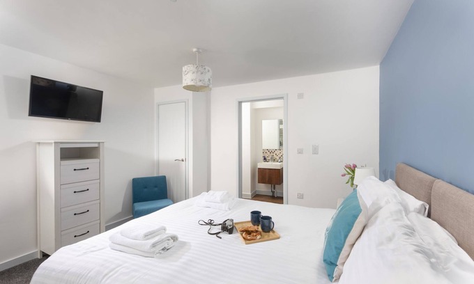 St Just Hotel | Nanjizal, B&B - a hotel room that sleeps 2 guests in 1 bedroom