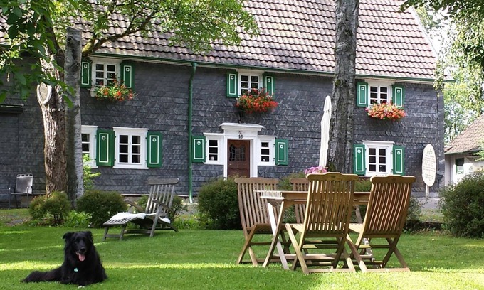 Eiershagen Apartment | Nature farm in the Bergisch region for wonderful days of relaxation in the "Emma" vacation apartment