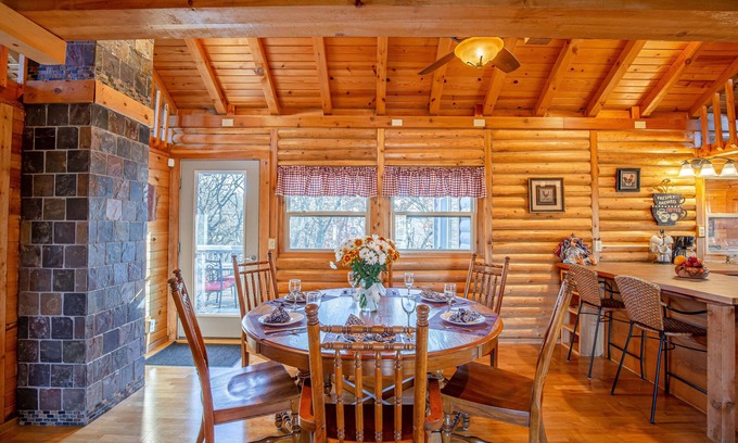 Blanchardville House | Nature Lover's Pardise In The Driftless Area Of Southern Wisconsin, USA.