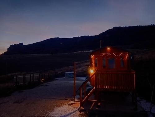 Montecorto House | Nature lovers escape on an eco-friendly vineyard